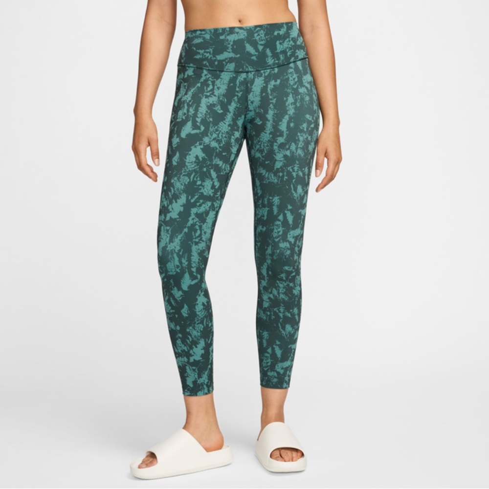 Nike One Women's High-Waisted 7/8 Printed Leggings Green Camouflage XS Camo